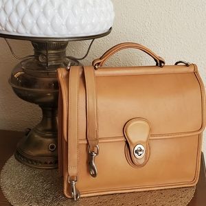 Vintage Khaki Coach Willis